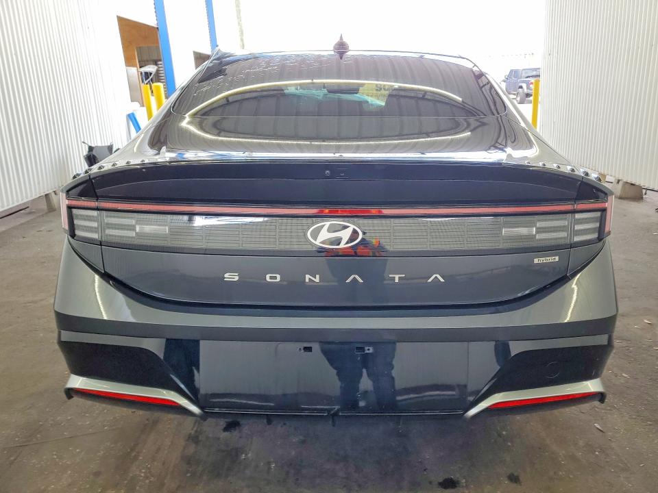 2025 Hyundai Sonata Hybrid მანქანა იყიდება აუქციონზე, vin: KMHL34JJ9SA103090, აუქციონის ნომერი: 52606236