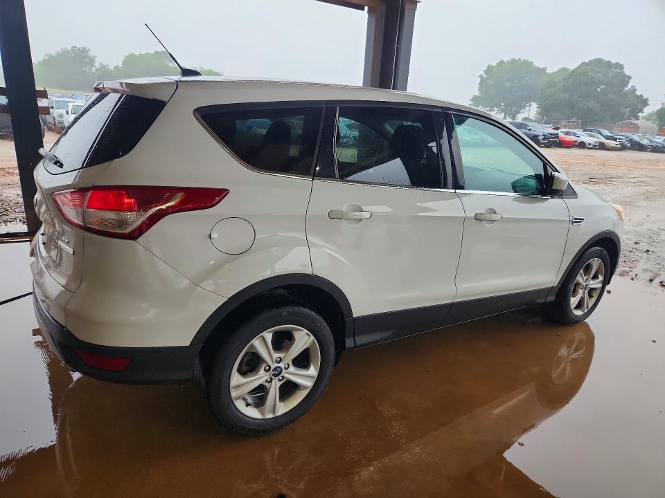 2014 Ford Escape მანქანა იყიდება აუქციონზე, vin: 1FMCU0GX6EUC31906, აუქციონის ნომერი: 54667666