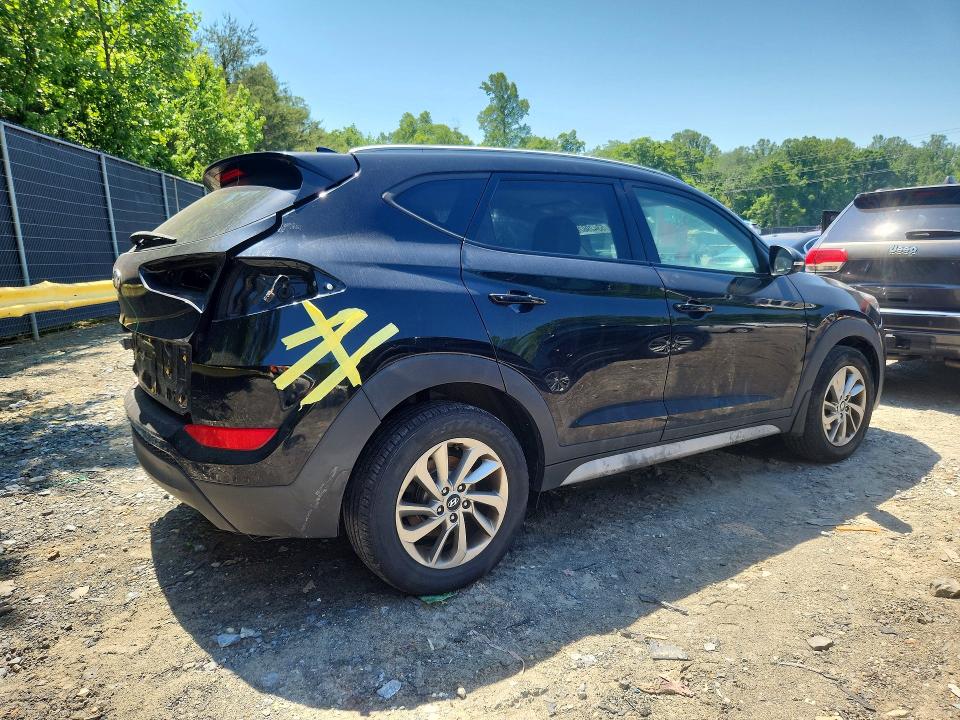 53429826 :رقم المزاد ، KM8J33A44JU708837 vin ، 2018 Hyundai Tucson مزاد بيع