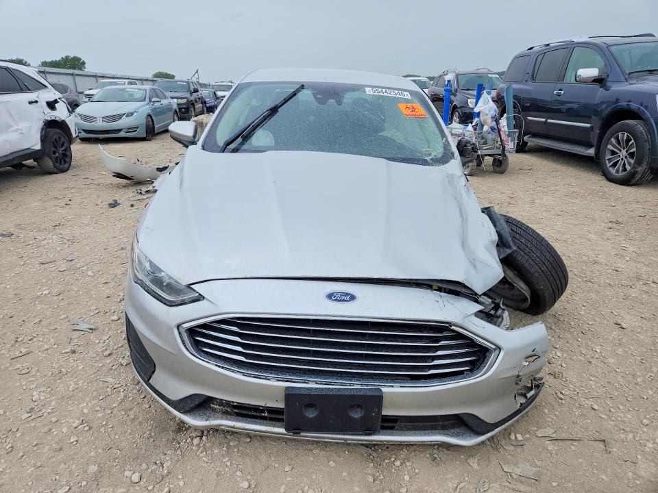 55442546 :رقم المزاد ، 3FA6P0HD2KR143473 vin ، 2019 Ford Fusion مزاد بيع