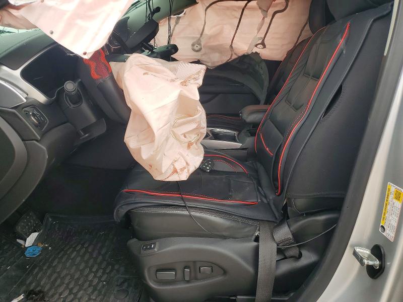 52740606 :رقم المزاد ، 3GYFNCE34GS527813 vin ، 2016 Cadillac Srx مزاد بيع