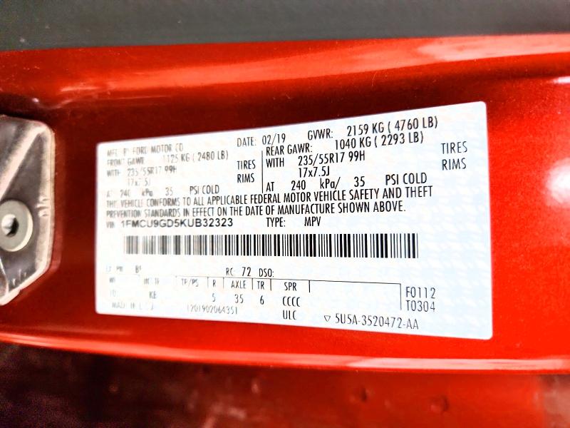2019 Ford Escape მანქანა იყიდება აუქციონზე, vin: 1FMCU9GD5KUB32323, აუქციონის ნომერი: 51365306
