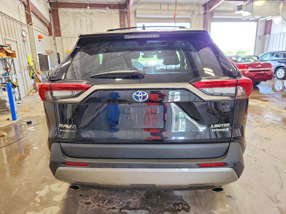 Продаж на аукціоні авто 2022 Toyota Rav4, vin: 4T3D6RFV0NU065831, номер лоту: 55018046