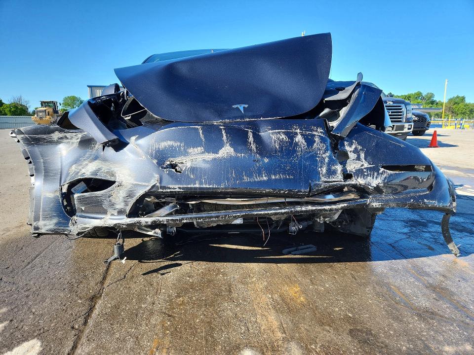 Продаж на аукціоні авто 2024 Tesla Model Y, vin: 7SAYGDEE9RF994045, номер лоту: 52866436