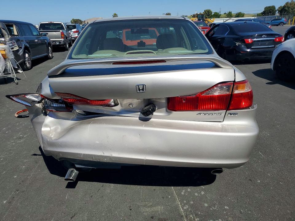 1999 Honda Accord მანქანა იყიდება აუქციონზე, vin: 1HGCG1655XA015813, აუქციონის ნომერი: 53612176