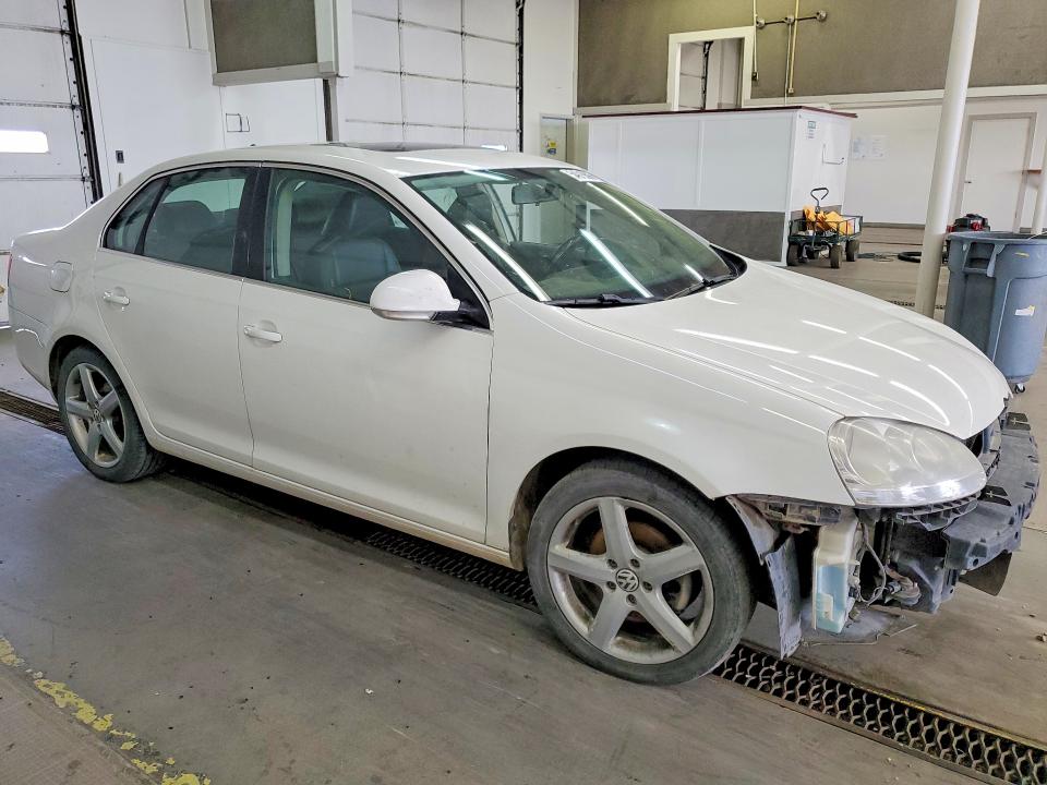 Продажа на аукционе авто 2010 Volkswagen Jetta, vin: 3VWRL7AJ2AM175652, номер лота: 54915596