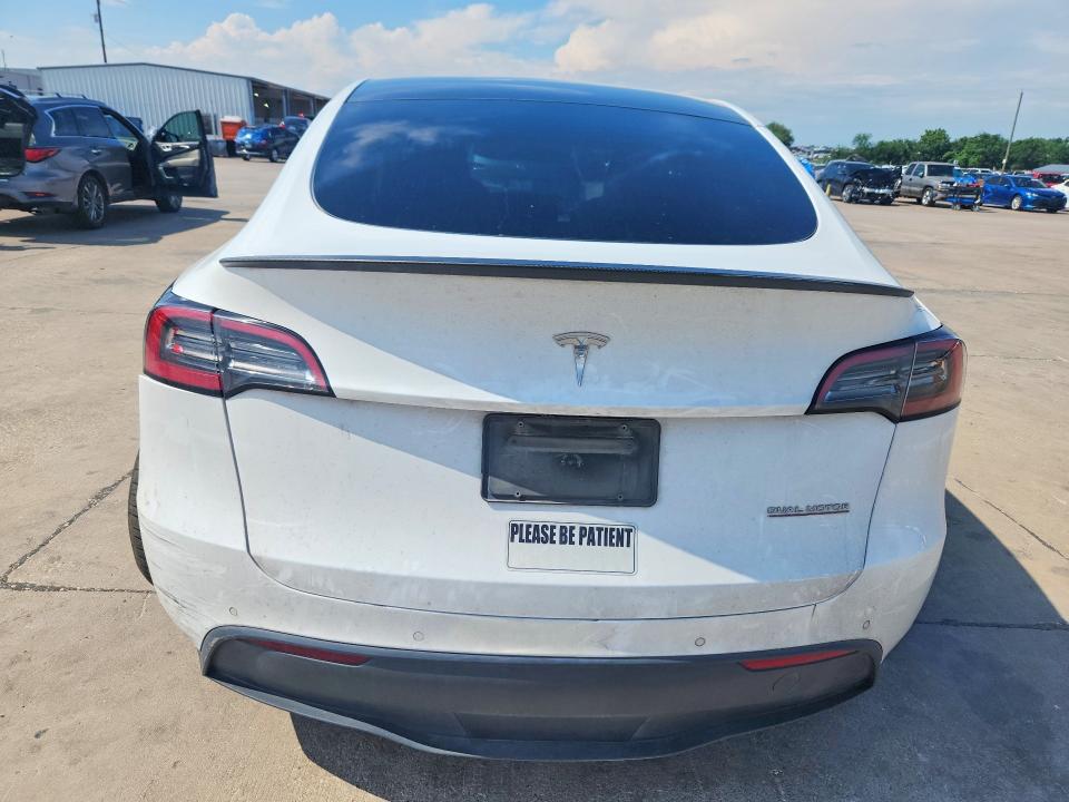 2022 Tesla Model  Y მანქანა იყიდება აუქციონზე, vin: 7SAYGDEF5NF552771, აუქციონის ნომერი: 54446126