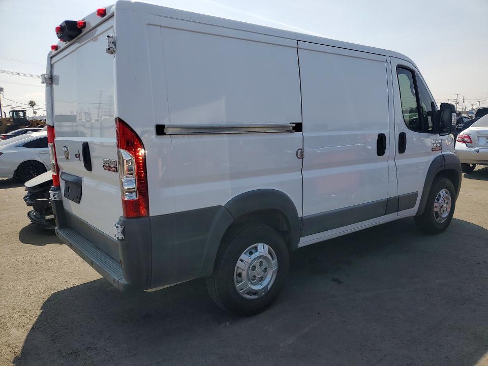 53600666 :رقم المزاد ، 3C6TRVNG3JE100244 vin ، 2018 Ram Promaster 1500 مزاد بيع