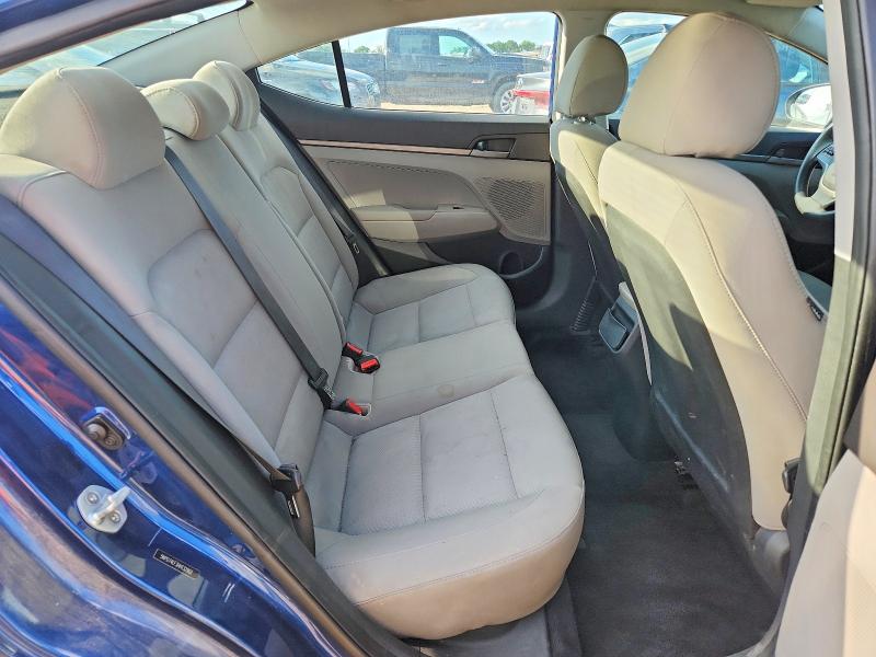 2017 Hyundai Elantra მანქანა იყიდება აუქციონზე, vin: 5NPD74LF3HH132902, აუქციონის ნომერი: 52584456