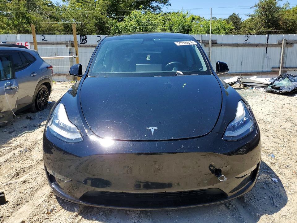 52266076 :رقم المزاد ، 5YJYGDEE6MF084293 vin ، 2021 Tesla Model Y مزاد بيع