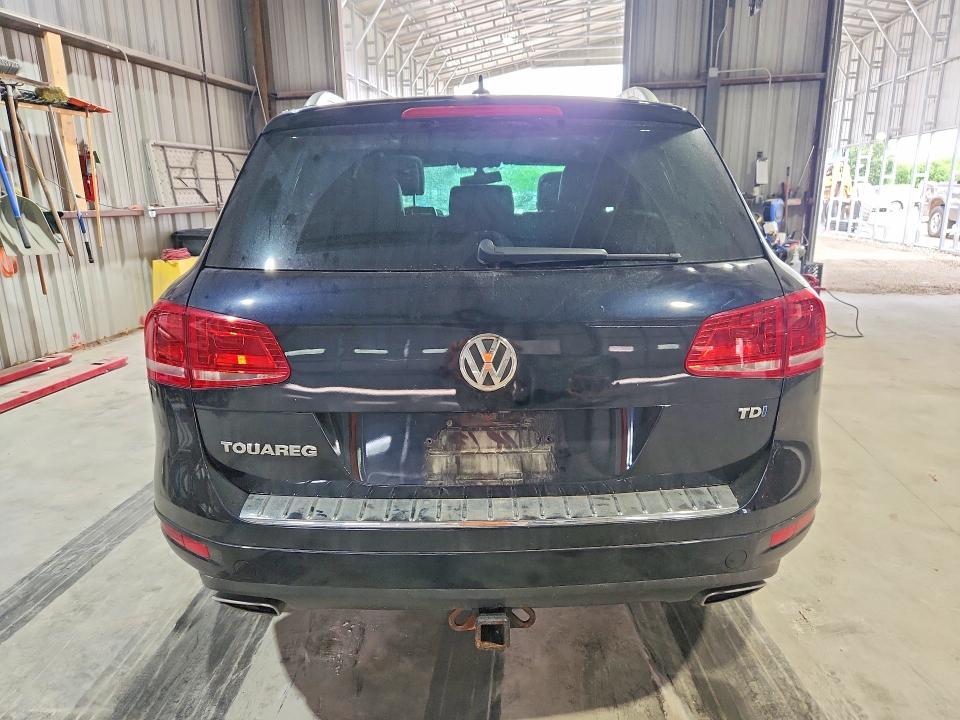 54814536 :رقم المزاد ، WVGEP9BPXED013575 vin ، 2014 Volkswagen Touareg مزاد بيع