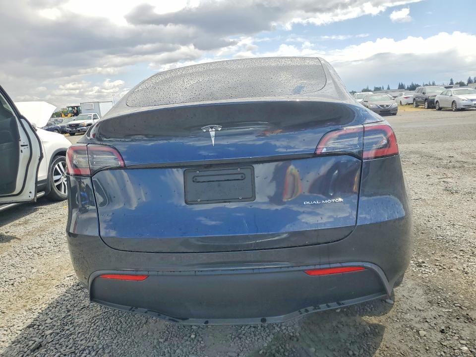 Продажа на аукционе авто 2024 Tesla Model Y, vin: 7SAYGDEE8RF023117, номер лота: 55066296