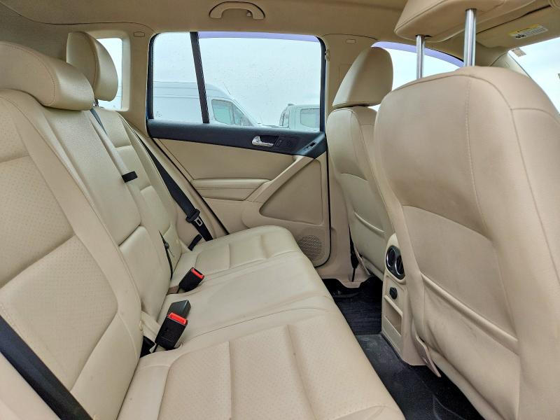 Продажа на аукционе авто 2017 Volkswagen Tiguan, vin: WVGBV7AX9HK030561, номер лота: 53271076