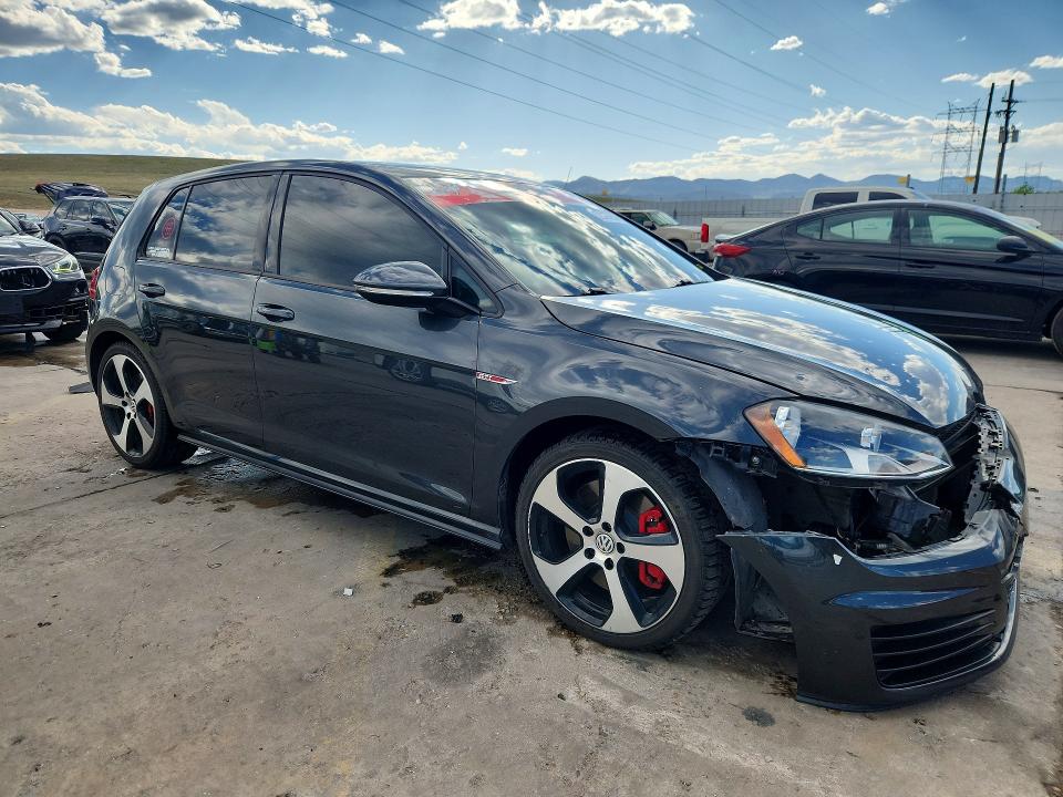 53437956 :رقم المزاد ، 3VW547AU7HM026010 vin ، 2017 Volkswagen Gti مزاد بيع