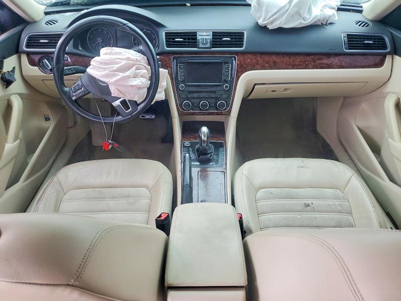 55191496 :رقم المزاد ، 1VWCM7A37CC061333 vin ، 2012 Volkswagen Passat مزاد بيع