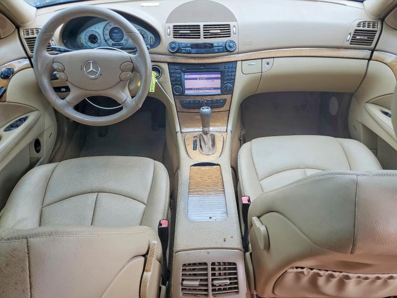 2009 Mercedes-benz E მანქანა იყიდება აუქციონზე, vin: WDBUF56X59B377442, აუქციონის ნომერი: 54908086
