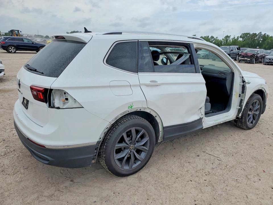 Продажа на аукционе авто 2022 Volkswagen Tiguan, vin: 3VV3B7AX9NM059257, номер лота: 53063216