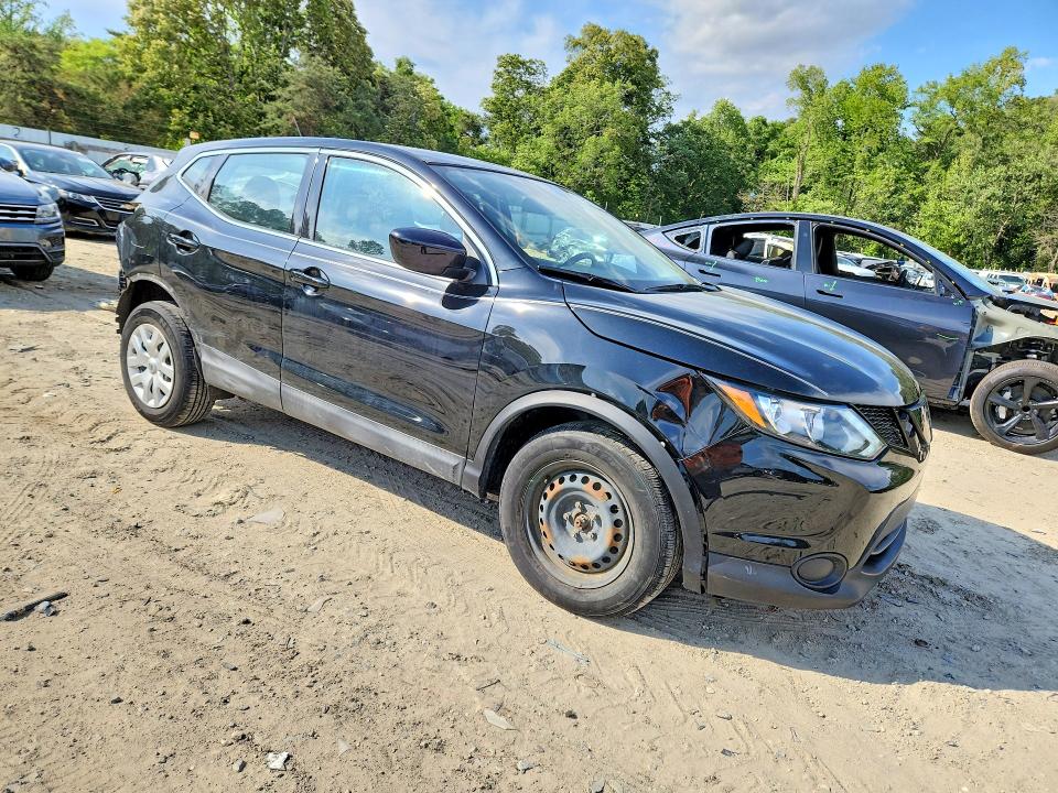 53251046 :رقم المزاد ، JN1BJ1CR5KW627589 vin ، 2019 Nissan Rogue Sport مزاد بيع