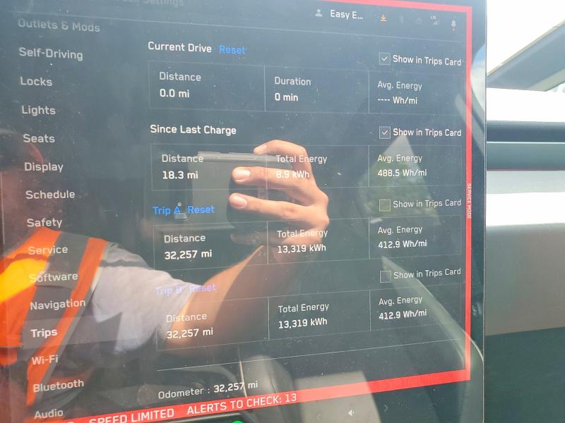 52474946 :رقم المزاد ، 7G2CEHED6SA063076 vin ، 2025 Tesla Cybertruck مزاد بيع