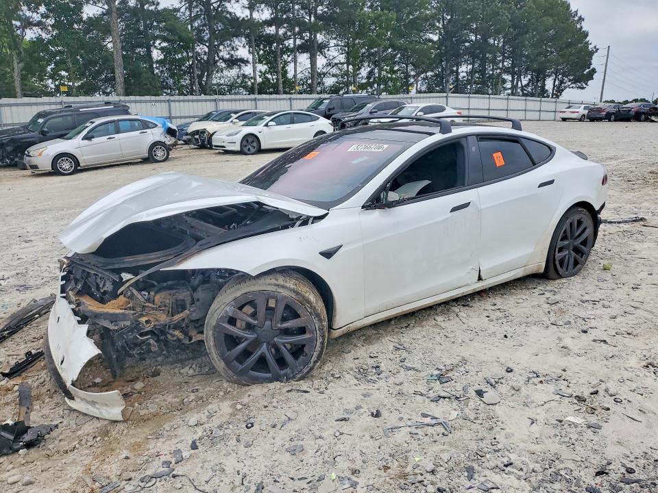 52766706 :رقم المزاد ، 5YJSA1E55MF456146 vin ، 2021 Tesla Model S مزاد بيع