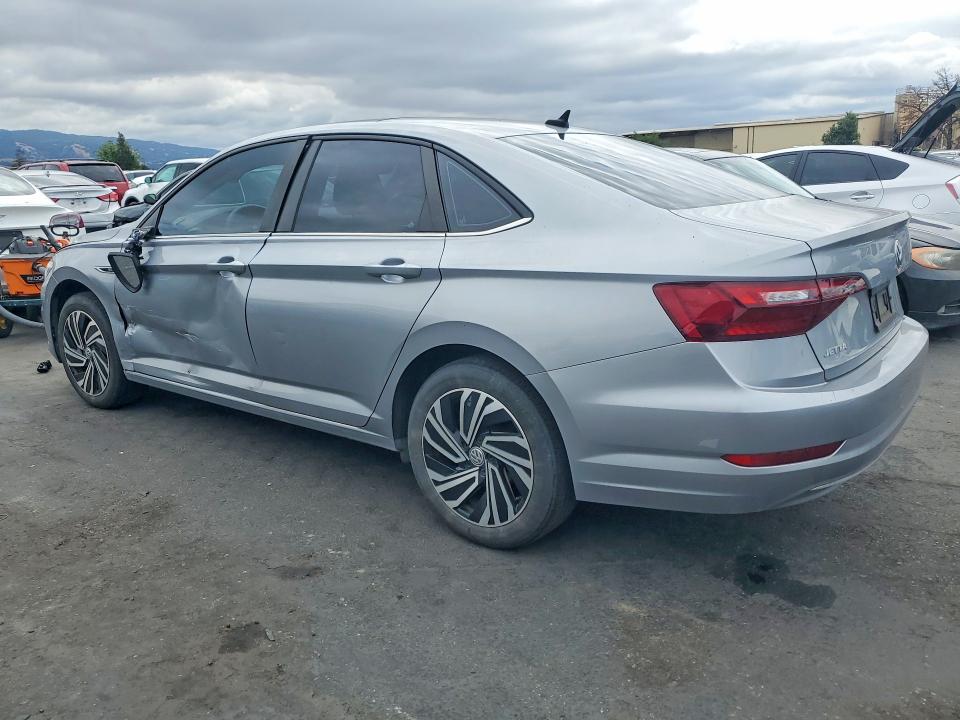 55180176 :رقم المزاد ، 3VWE57BU0MM085471 vin ، 2021 Volkswagen Jetta مزاد بيع