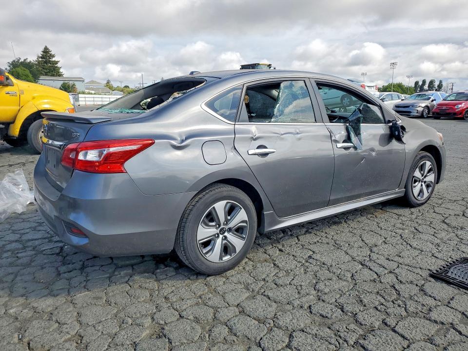 Продажа на аукционе авто 2017 Nissan Sentra, vin: 3N1AB7AP4HY243916, номер лота: 52121376