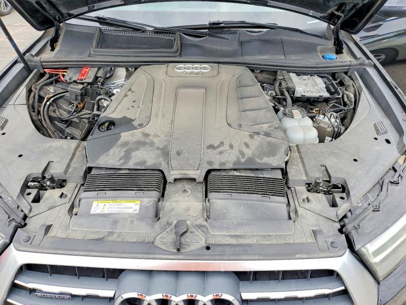 53066196 :رقم المزاد ، WA1LHBF76JD028590 vin ، 2018 Audi Q7 مزاد بيع