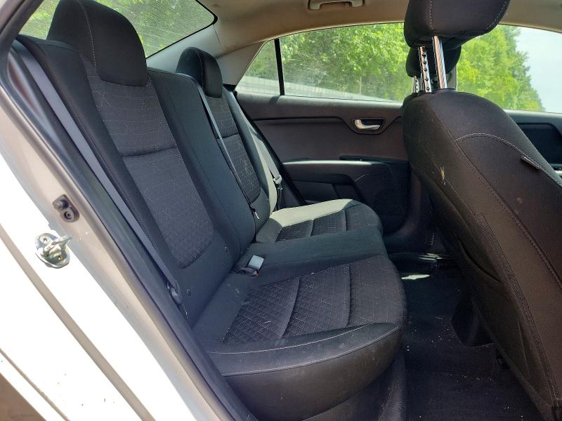 52998986 :رقم المزاد ، 3KPA24AD6NE496380 vin ، 2022 Kia Rio مزاد بيع