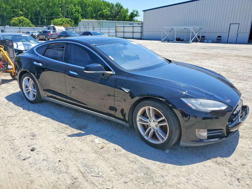 Продаж на аукціоні авто 2014 Tesla Model S, vin: 5YJSA1H16EFP45613, номер лоту: 53315206