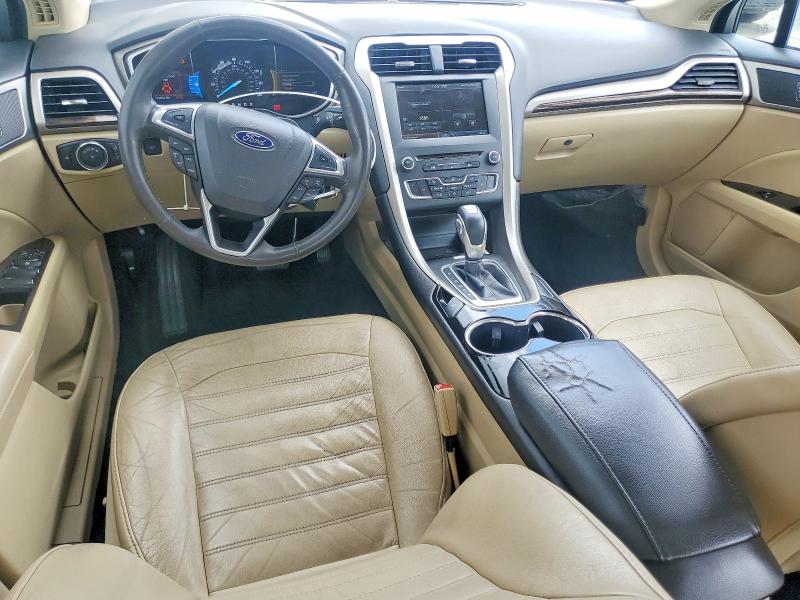 52601056 :رقم المزاد ، 3FA6P0HD7GR247464 vin ، 2016 Ford Fusion مزاد بيع