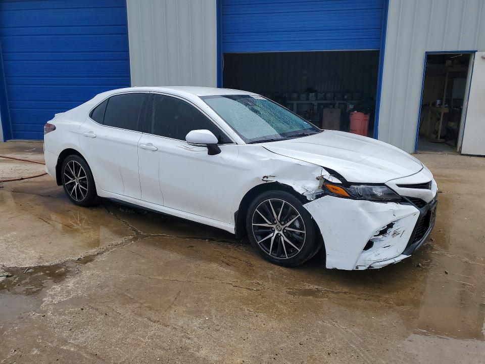 Продаж на аукціоні авто 2023 Toyota Camry, vin: 4T1G11AK5PU757783, номер лоту: 51652936