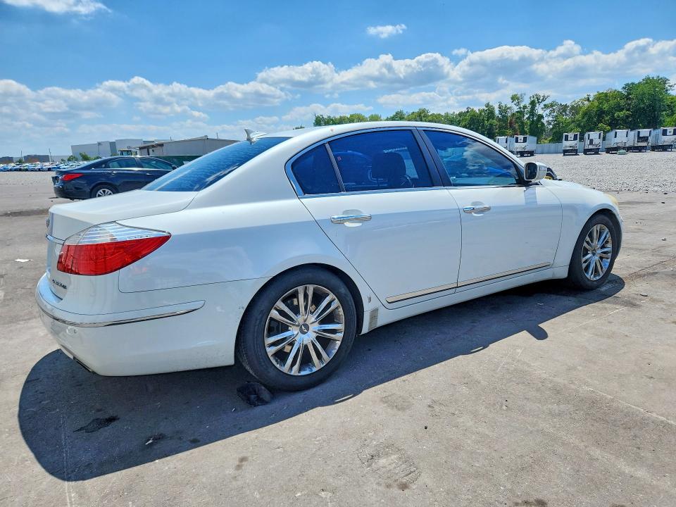 Продажа на аукционе авто 2011 Hyundai Genesis, vin: KMHGC4DF1BU114155, номер лота: 53376016