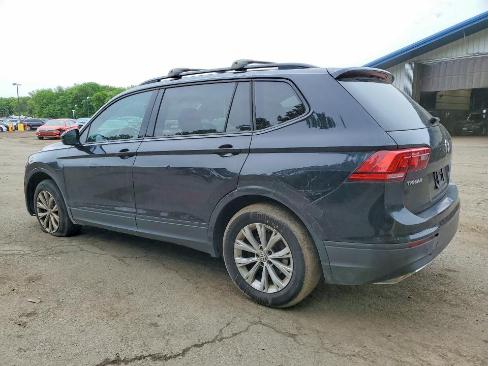 54626216 :رقم المزاد ، 3VV1B7AX7JM037582 vin ، 2018 Volkswagen Tiguan مزاد بيع