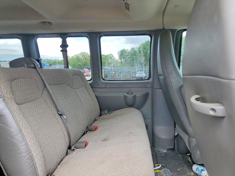 54181006 :رقم المزاد ، 1GKS8CF45B1103722 vin ، 2011 Gmc Savana مزاد بيع