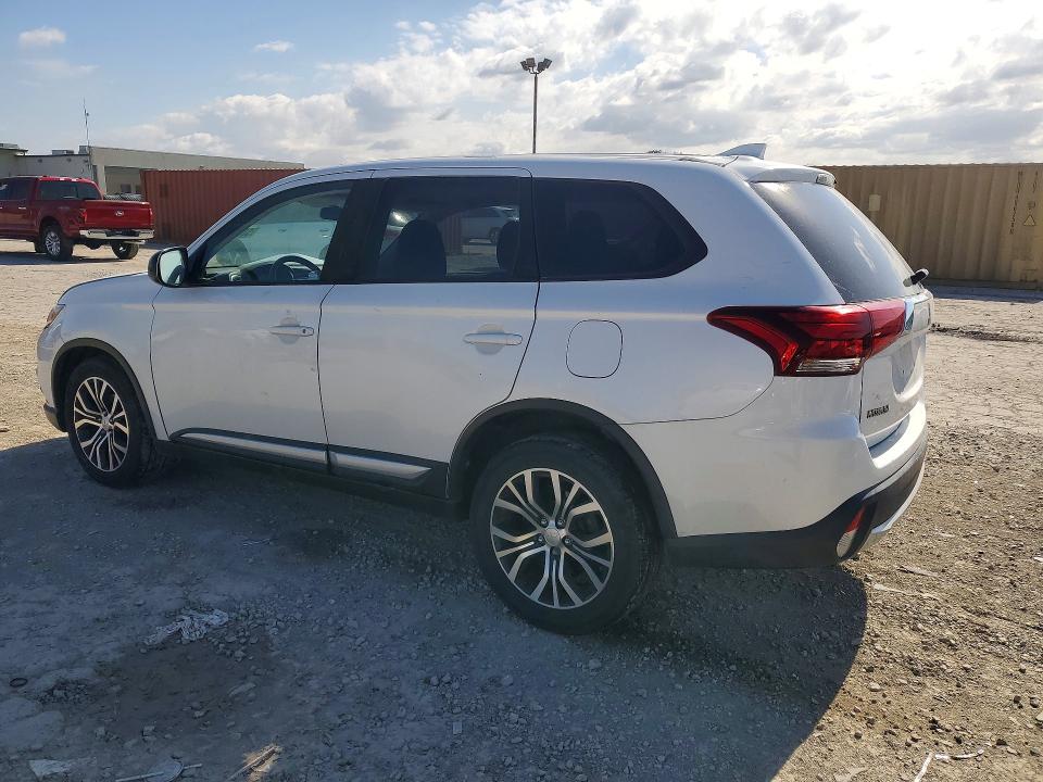 Продажа на аукционе авто 2018 Mitsubishi Outlander, vin: JA4AZ2A36JZ015589, номер лота: 53320066