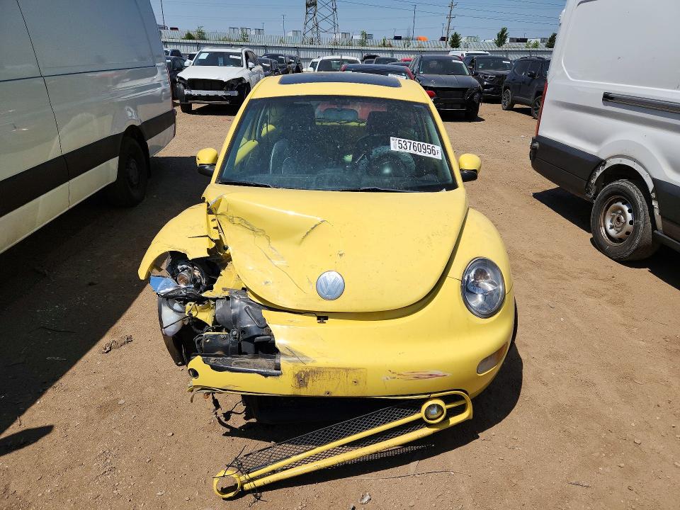 53760956 :رقم المزاد ، 3VWCK31C65M401264 vin ، 2005 Volkswagen New Beetle مزاد بيع