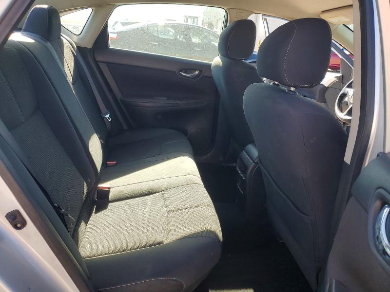 54327306 :رقم المزاد ، 3N1AB7AP8JY223402 vin ، 2018 Nissan Sentra مزاد بيع