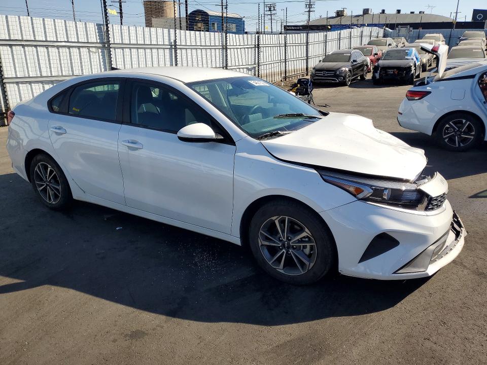 2024 Kia Forte მანქანა იყიდება აუქციონზე, vin: 3KPF24AD0RE696392, აუქციონის ნომერი: 54821526