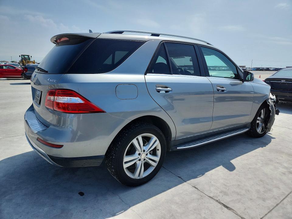 Продажа на аукционе авто 2012 Mercedes-benz Ml, vin: 4JGDA5HB6CA033323, номер лота: 52928296