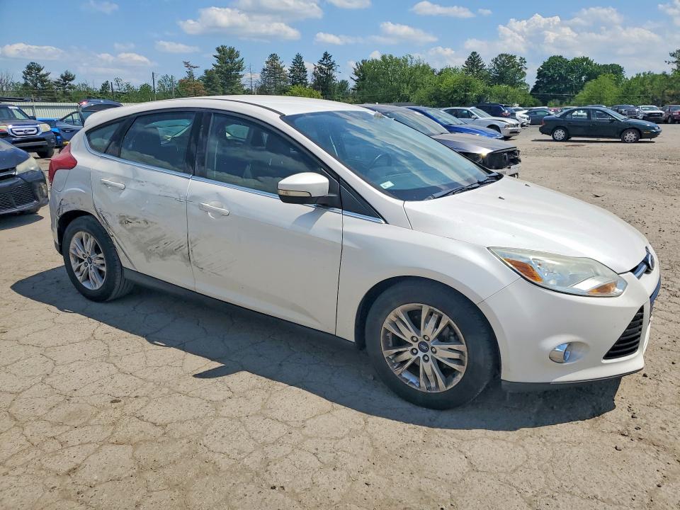 53030016 :رقم المزاد ، 1FAHP3M25CL412984 vin ، 2012 Ford Focus مزاد بيع