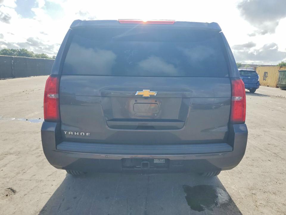 2017 Chevrolet Tahoe მანქანა იყიდება აუქციონზე, vin: 1GNSCBKC1HR217798, აუქციონის ნომერი: 54120776