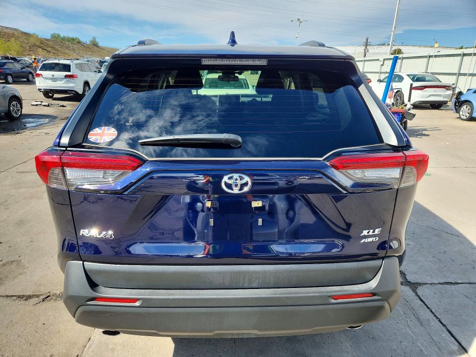 2025 Toyota Rav4 მანქანა იყიდება აუქციონზე, vin: JTMP1RFV8SJ043095, აუქციონის ნომერი: 52268166