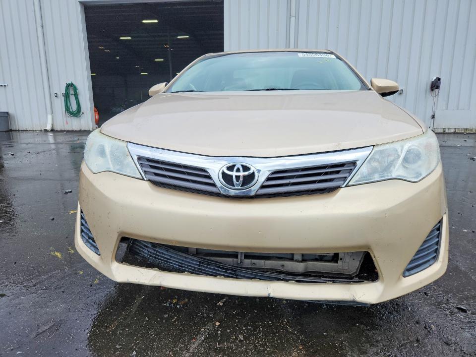 54556336 :رقم المزاد ، 4T1BF1FK0CU607126 vin ، 2012 Toyota Camry مزاد بيع