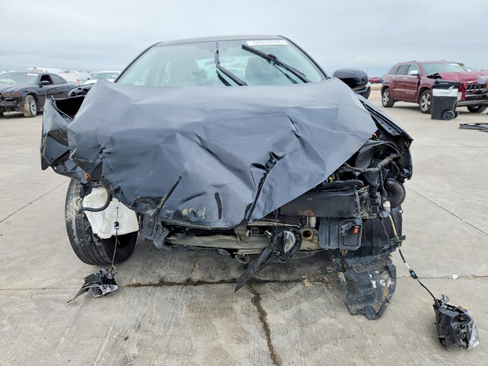 52034686 :رقم المزاد ، 2T1BURHE2HC866799 vin ، 2017 Toyota Corolla مزاد بيع