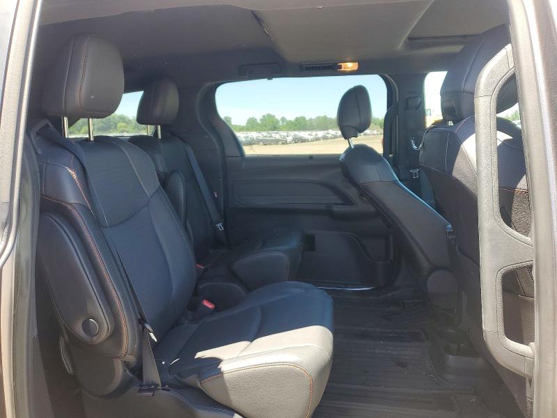 55592686 :رقم المزاد ، 5TDDRKEC5MS056430 vin ، 2021 Toyota Sienna مزاد بيع