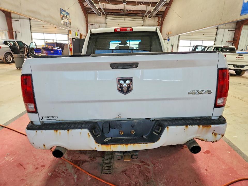 52506846 :رقم المزاد ، 1C6RR7FT9FS647637 vin ، 2015 Ram 1500 مزاد بيع