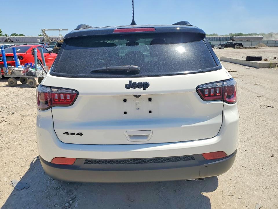 2018 Jeep Compass მანქანა იყიდება აუქციონზე, vin: 3C4NJDBB7JT315083, აუქციონის ნომერი: 52907396