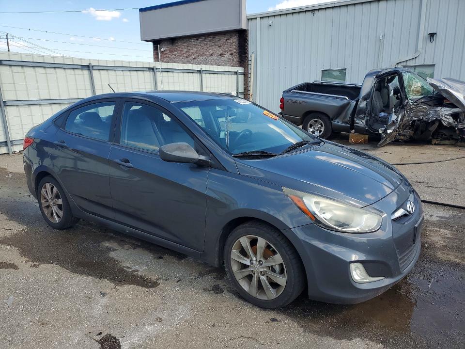52852726 :رقم المزاد ، KMHCU4AE4CU066143 vin ، 2012 Hyundai Accent مزاد بيع