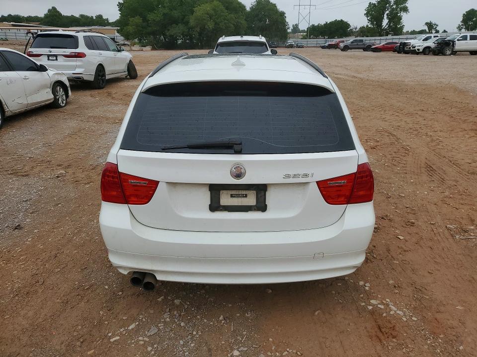 54057446 :رقم المزاد ، WBAUT9C5XCA192379 vin ، 2012 Bmw 328 مزاد بيع