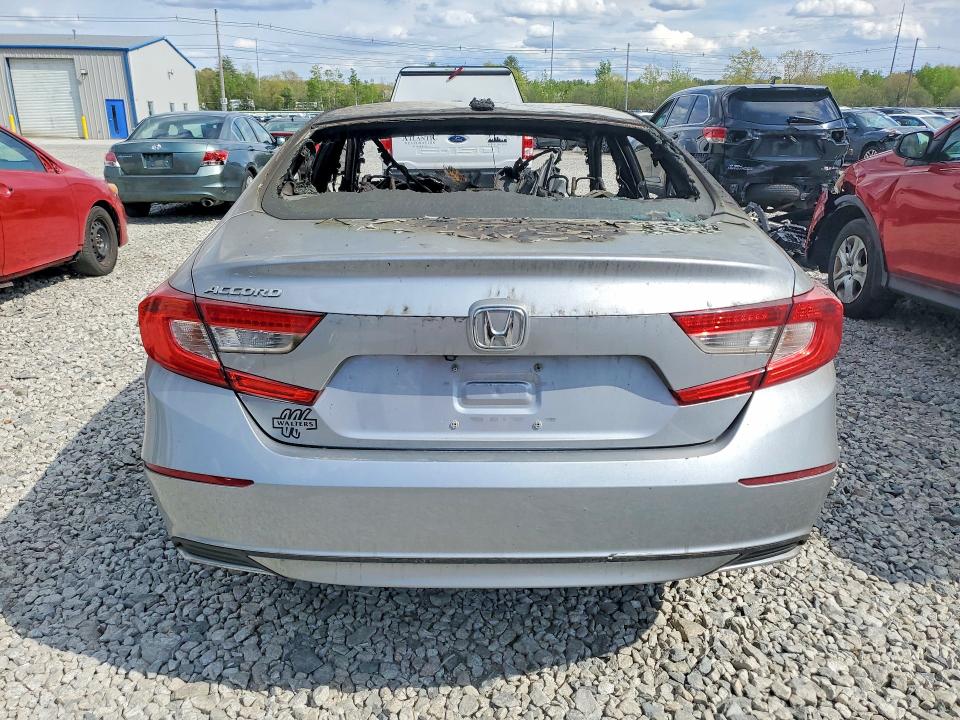 Продажа на аукционе авто 2018 Honda Accord, vin: 1HGCV1F17JA085646, номер лота: 52807886